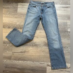 Levi’s 505 Straight Leg Women’s Jeans Zipper Fly Blue Size 8